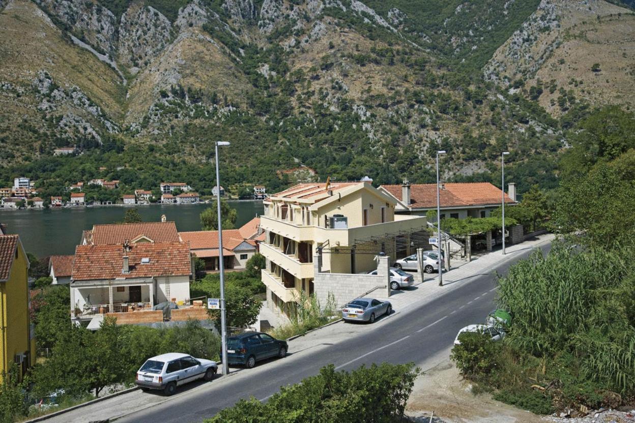 Accommodation Marija 2 Kotor Exterior photo